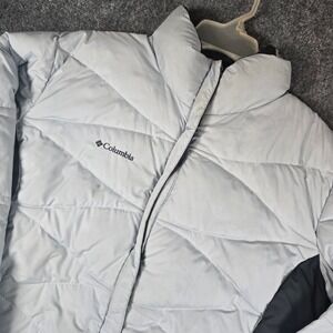 Columbia Women's Light Blue Quilted Puffer Jacket Full Zip Outdoor Warm WORN‎